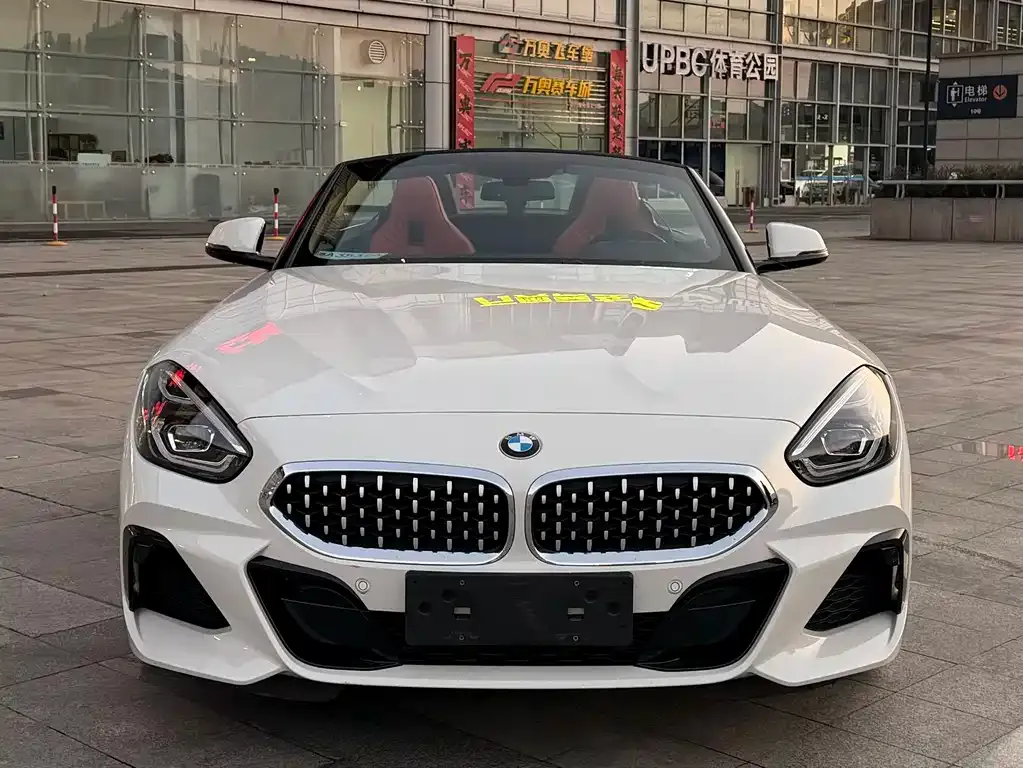 BMW Z4 — фото 4