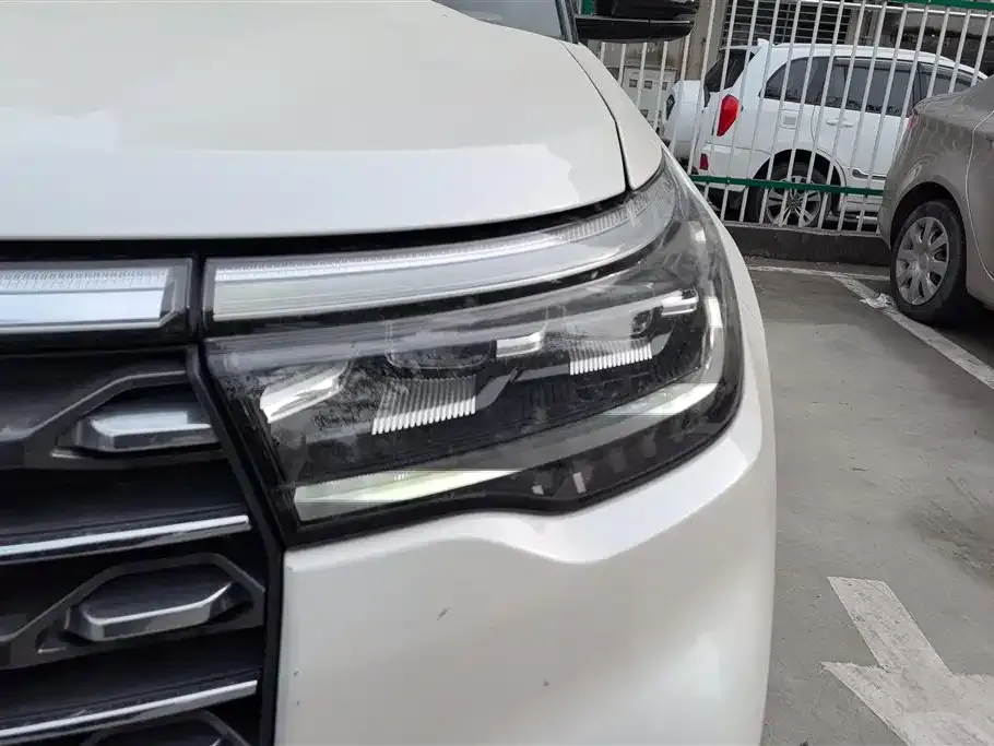 Ford Explorer 2023 из CN, фото 9