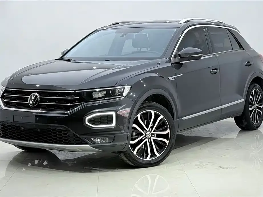 Volkswagen T-Roc — фото 1