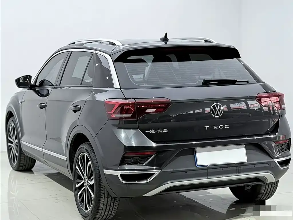 Volkswagen T-Roc — фото 3