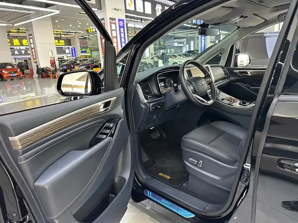 GAC Motor Trumpchi M8 — фото 2
