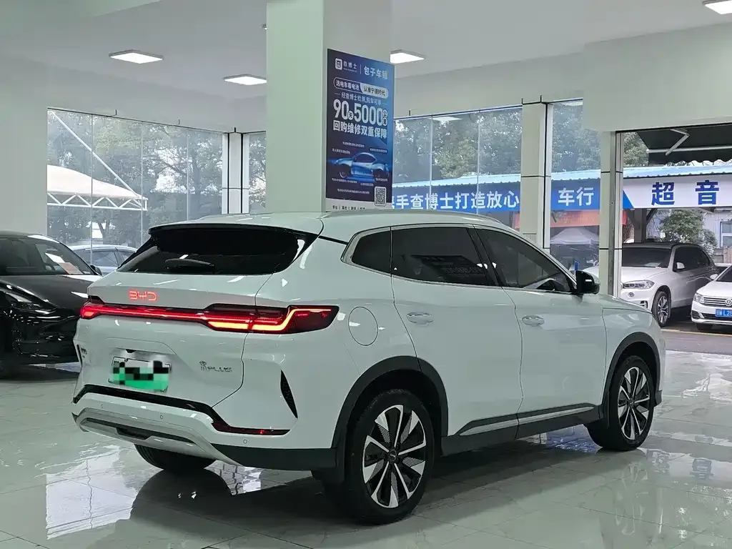 BYD PLUS New Energy — фото 10