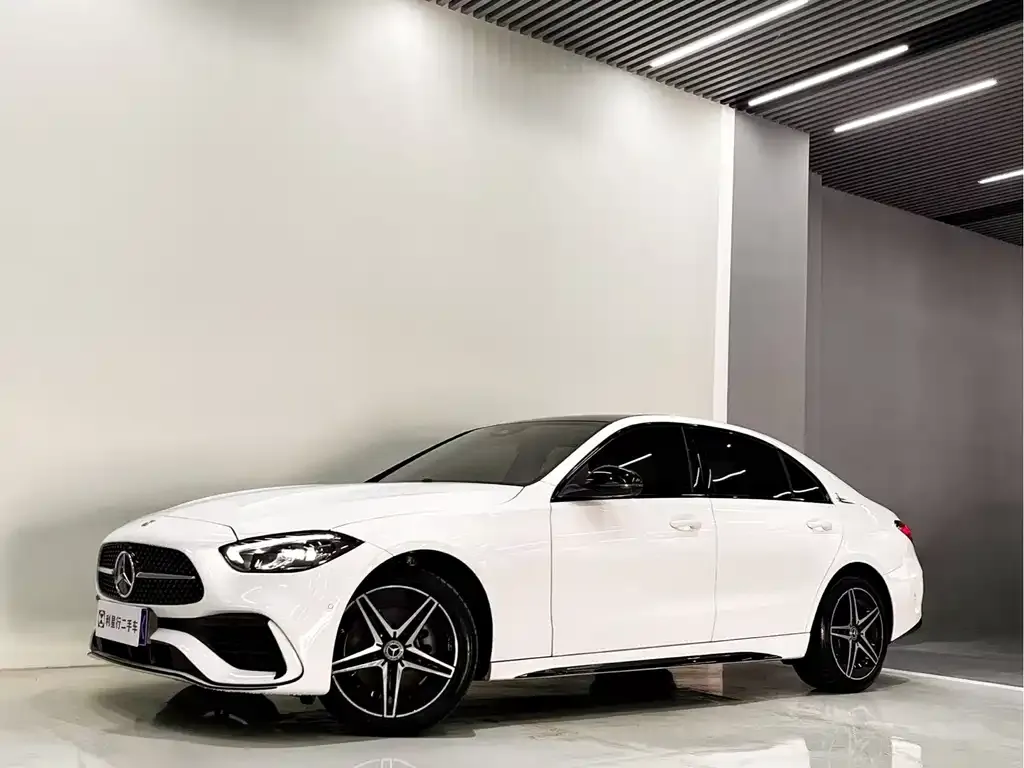 Mercedes-Benz C-Class — фото 1