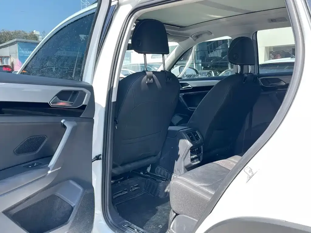 Volkswagen Tayron 2022 из CN, фото 8