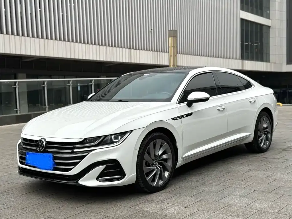 Volkswagen CC — фото 1