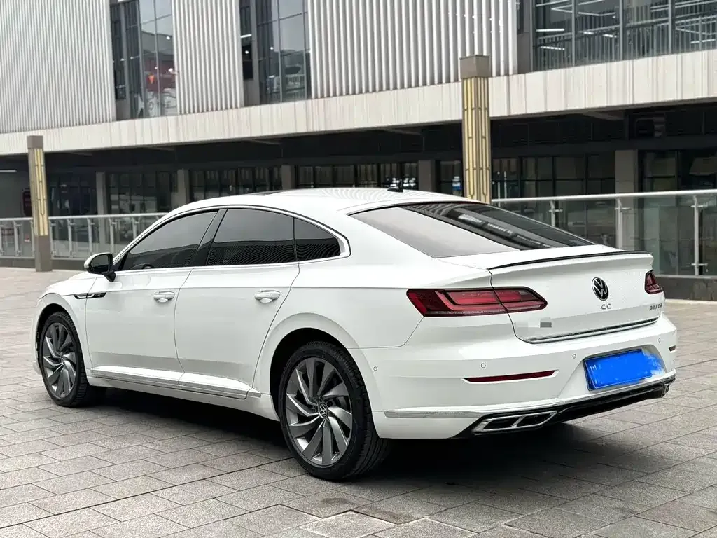 Volkswagen CC — фото 3
