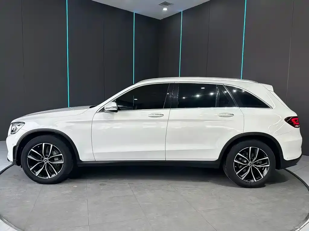 Mercedes-Benz GLC — фото 6