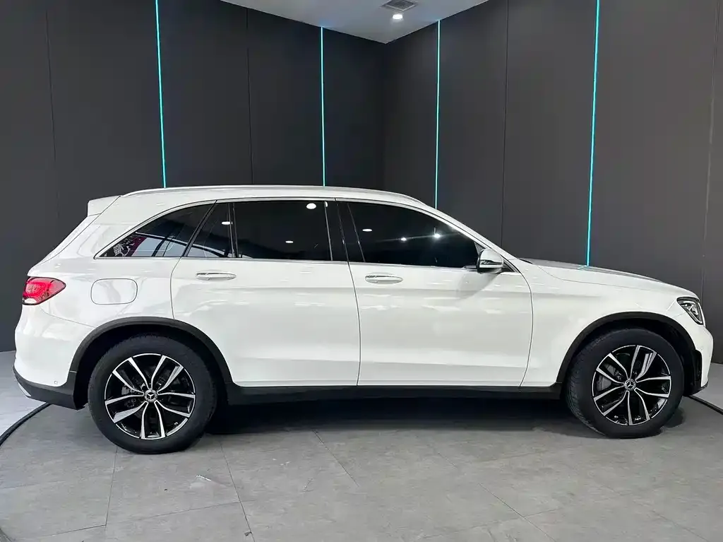 Mercedes-Benz GLC — фото 10