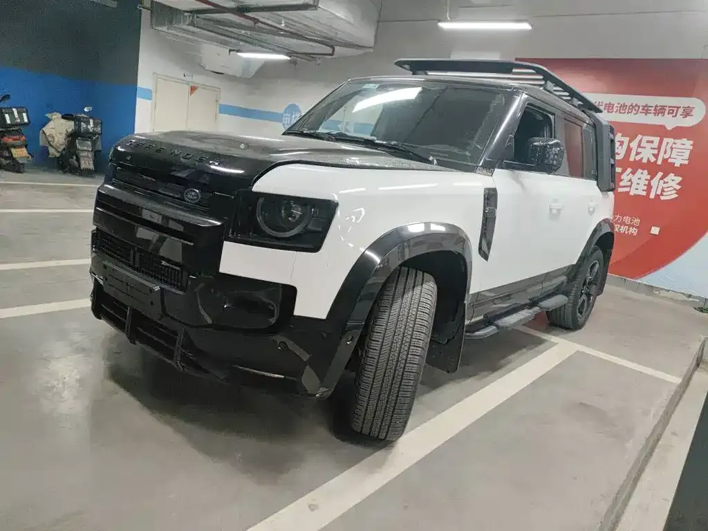 Land Rover Defender — фото 1