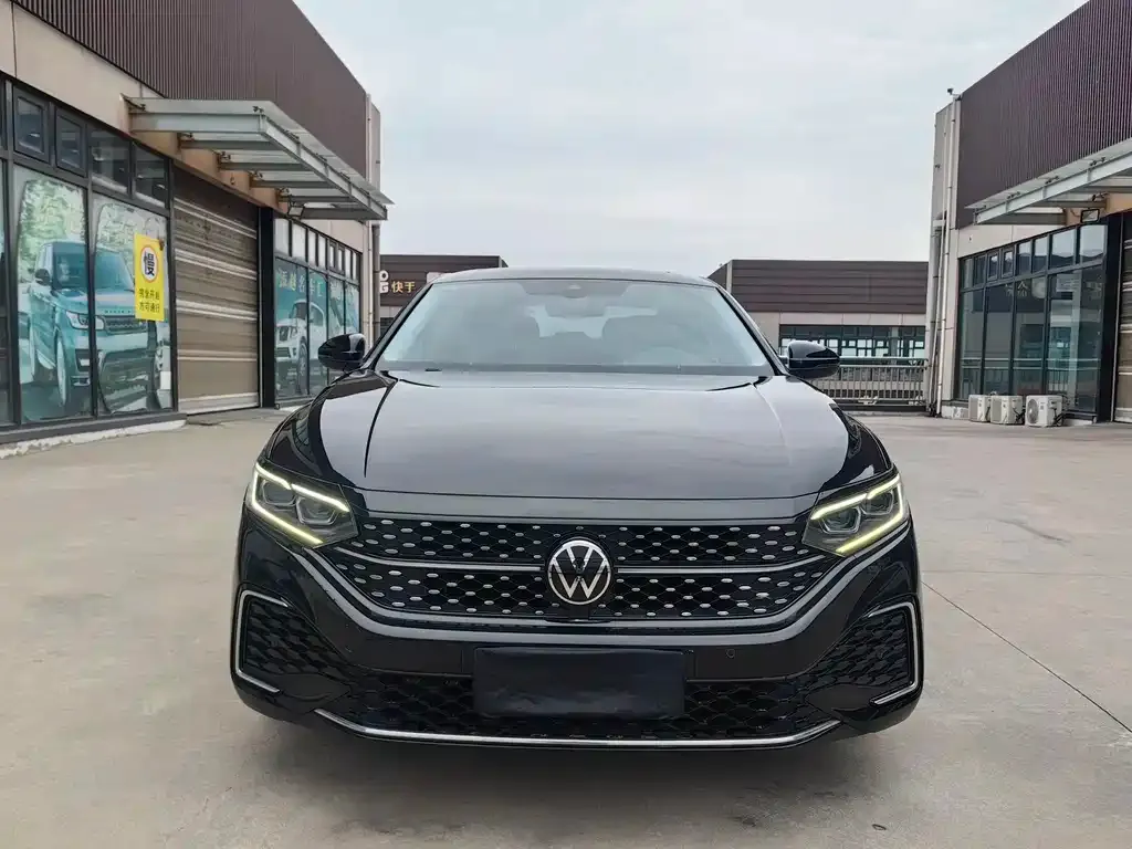 Volkswagen Passat — фото 3