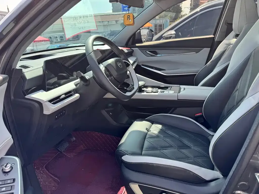 Changan CS75PLUS 2024 из CN, фото 2