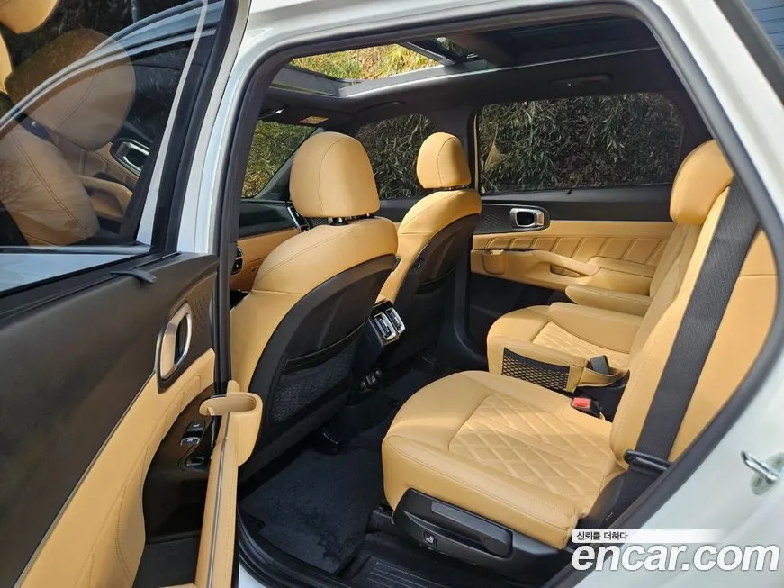 Kia Sorento — фото 7