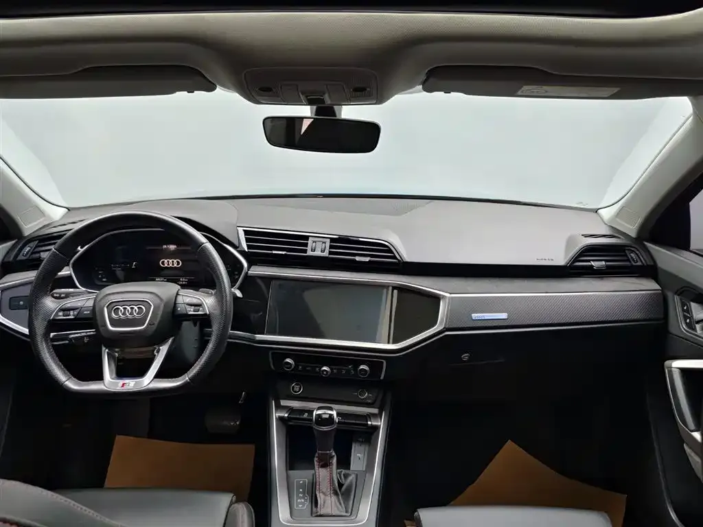 Audi Q3 Sportback — фото 2