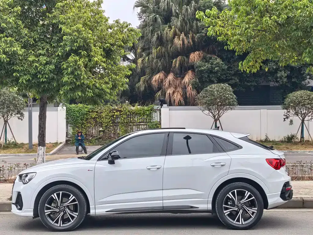 Audi Q3 Sportback — фото 8