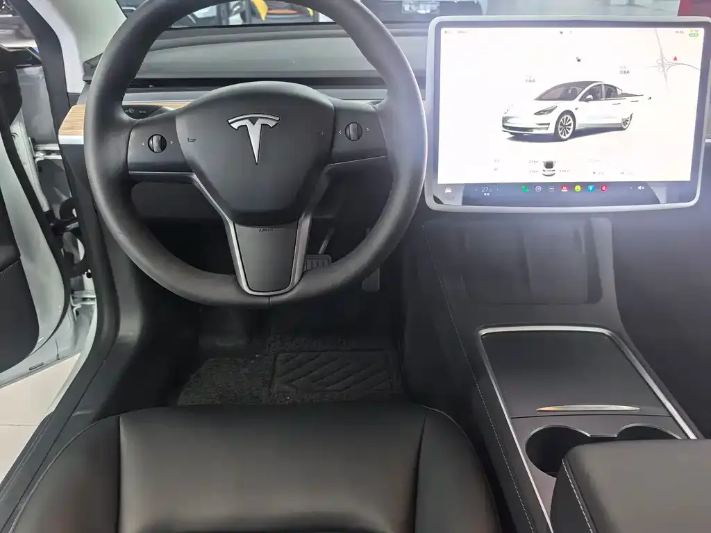 Tesla Model 3 — фото 6