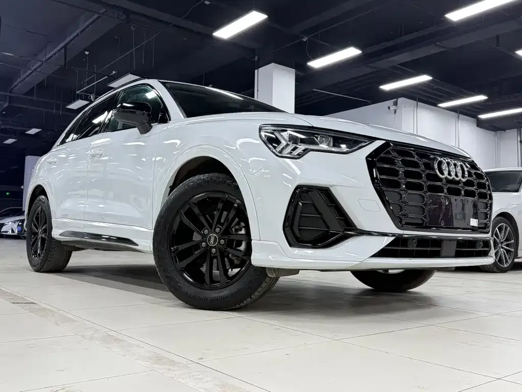 Audi Q3 — фото 6