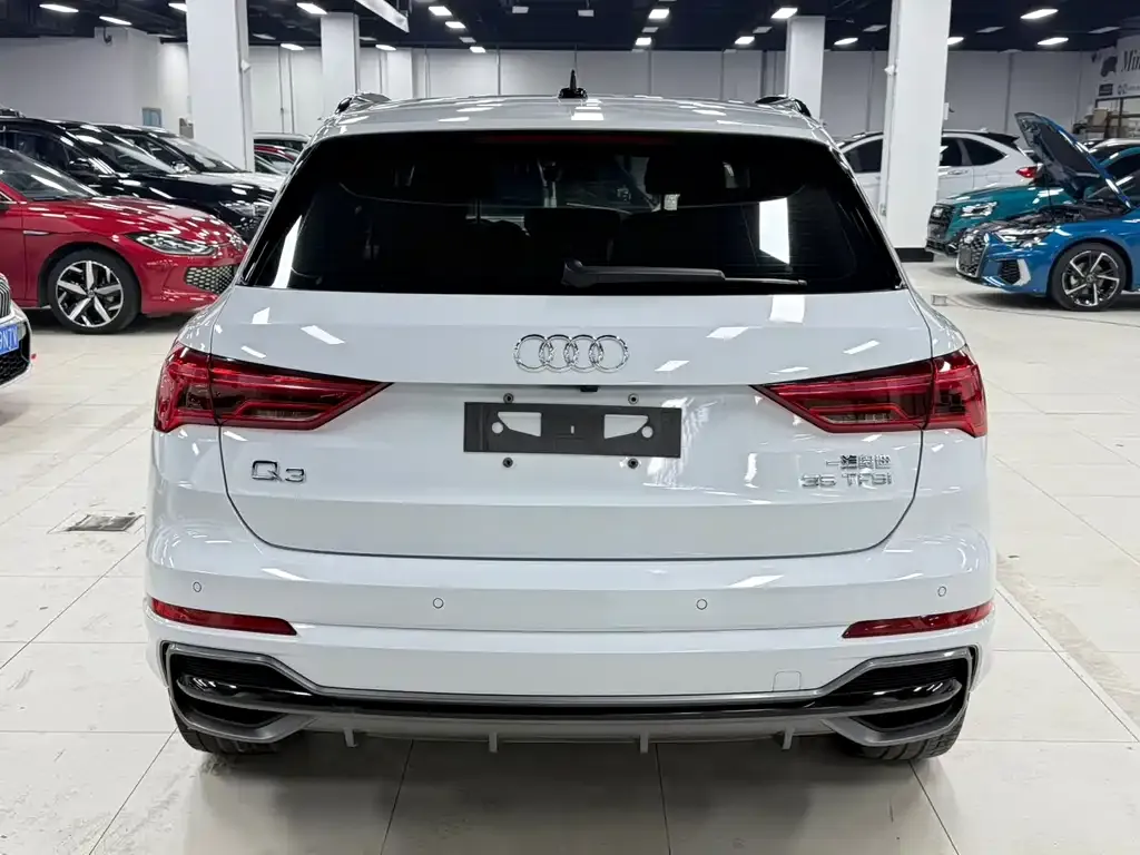 Audi Q3 — фото 7