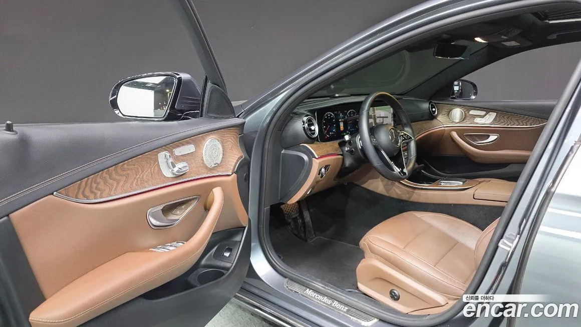 Mercedes-Benz E-Class 2023 из KR, фото 3