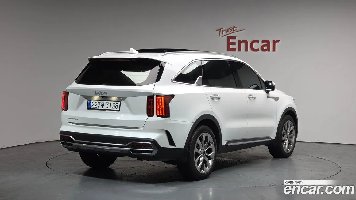 Kia Sorento — фото 3