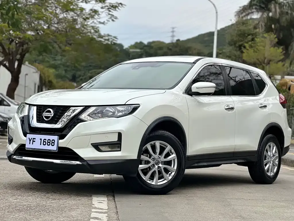 Nissan X-Trail — фото 1