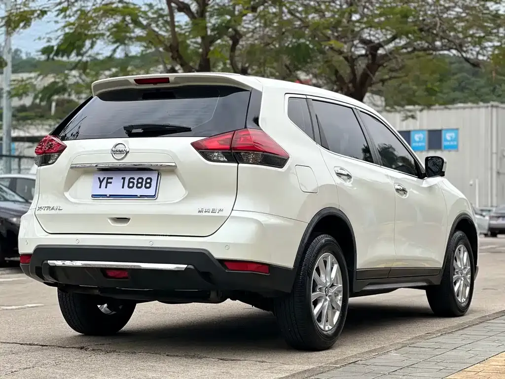 Nissan X-Trail — фото 2