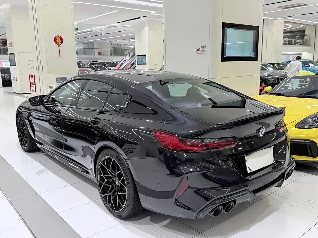 BMW M8 2023 из CN, фото 3