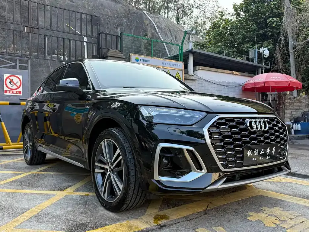 Audi Q5L Sportback — фото 2