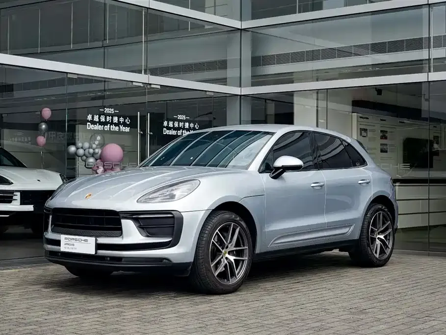 Porsche Macan — фото 1