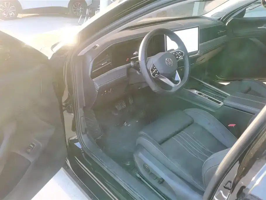 Volkswagen Magotan 2025 из CN, фото 2
