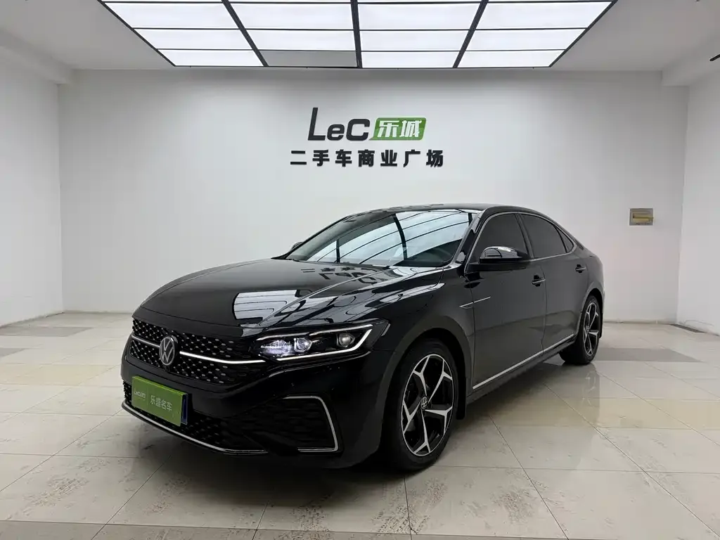 Volkswagen Passat 2024 из CN, фото 1