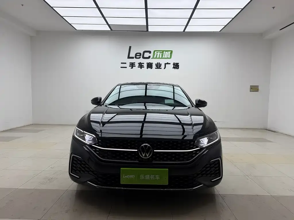 Volkswagen Passat 2024 из CN, фото 7