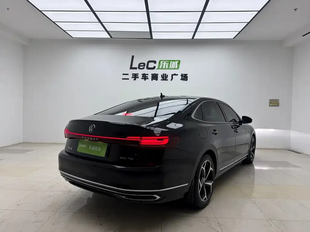 Volkswagen Passat 2024 из CN, фото 6