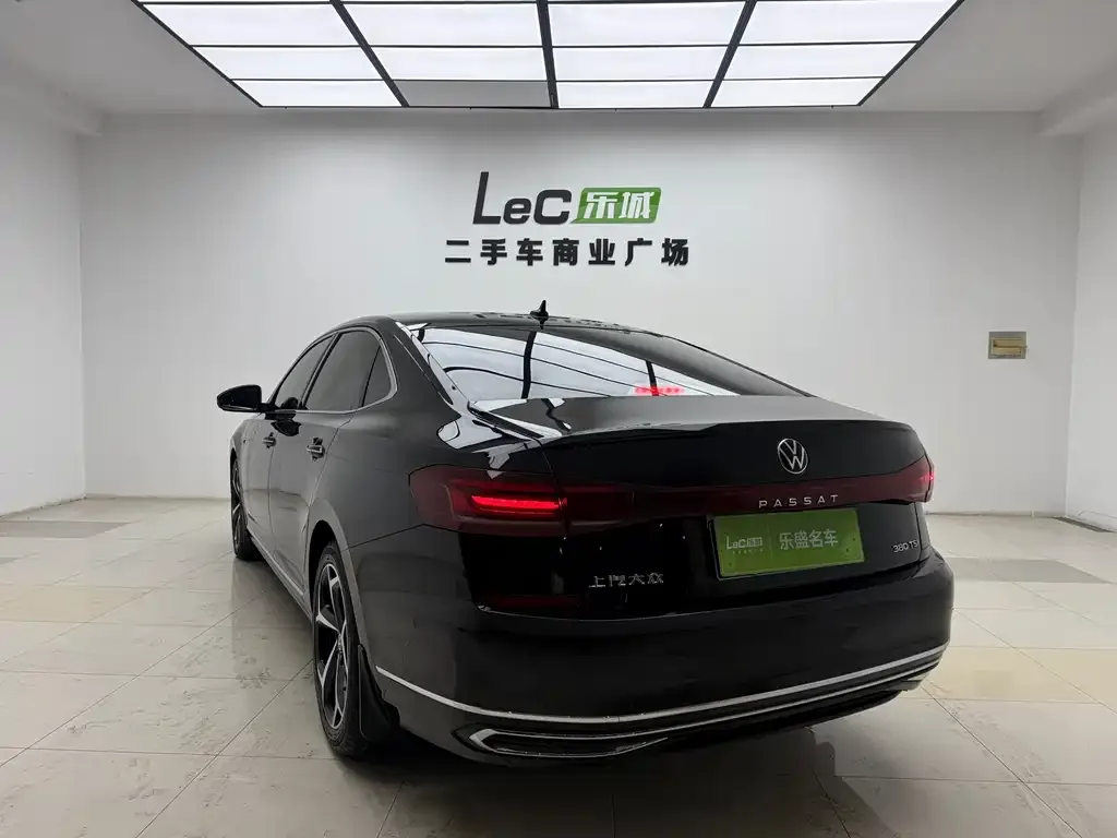 Volkswagen Passat 2024 из CN, фото 5