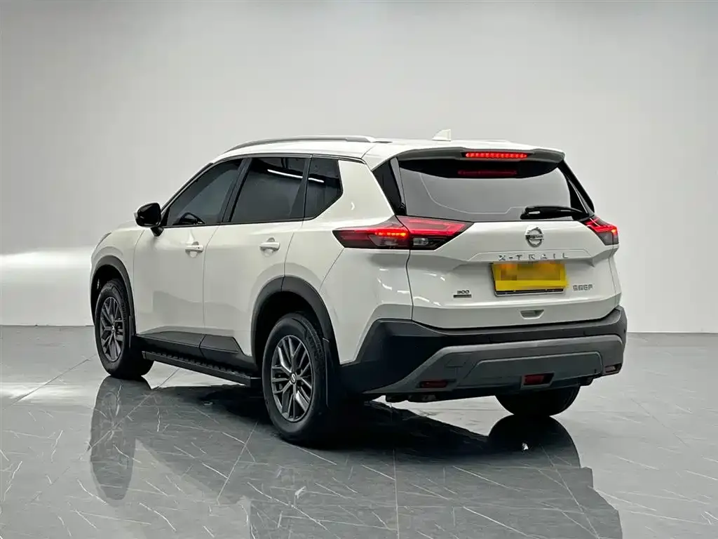 Nissan X-Trail 2023 из CN, фото 6