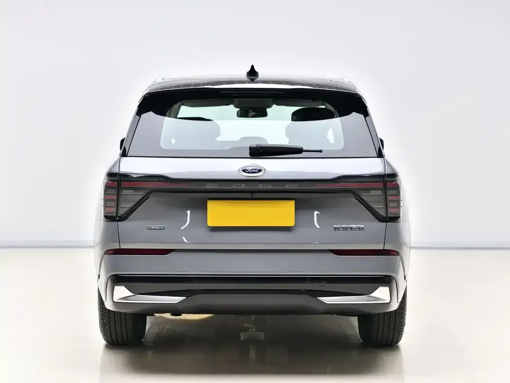 Ford Edge — фото 9