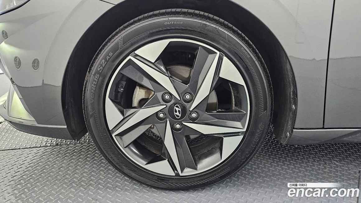 Hyundai AVANTE — фото 8