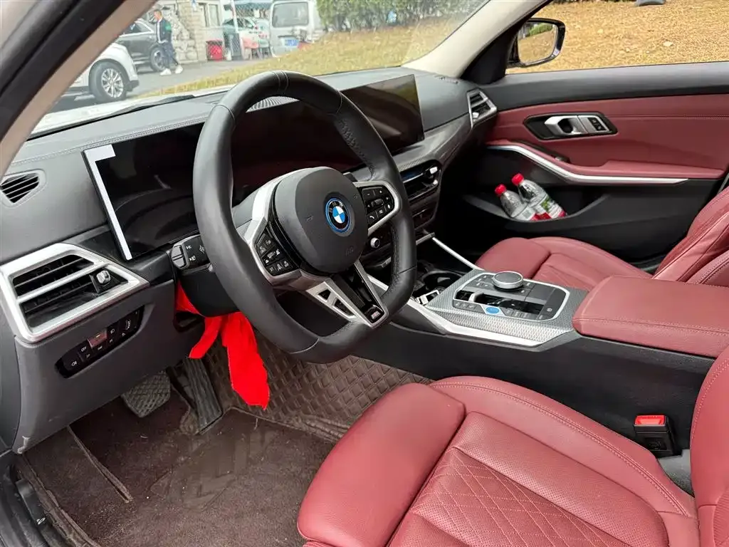 BMW i3 — фото 7