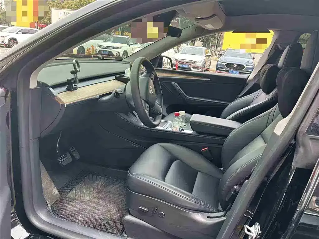 Tesla Model Y 2023 из CN, фото 7