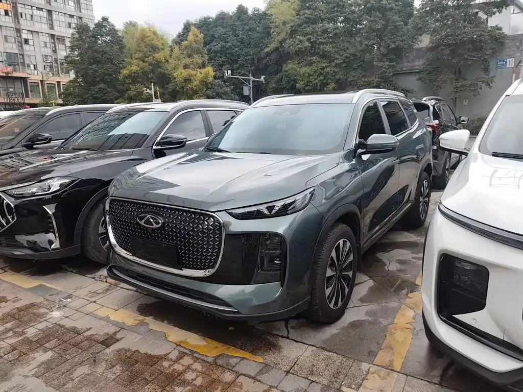 Chery Tiggo 8 PLUS — фото 1