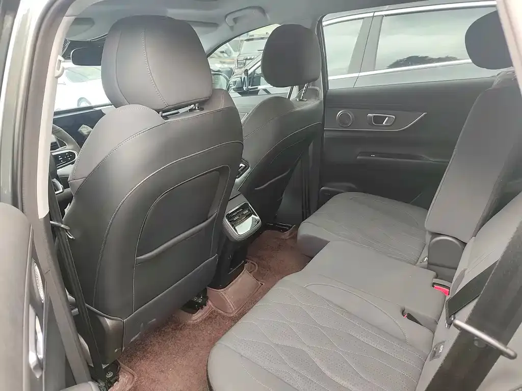 Chery Tiggo 8 PLUS — фото 7