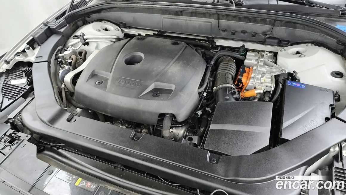 Volvo XC60 2021 из KR, фото 9