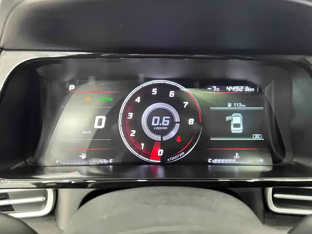 Hyundai Elantra 2022 из CN, фото 2