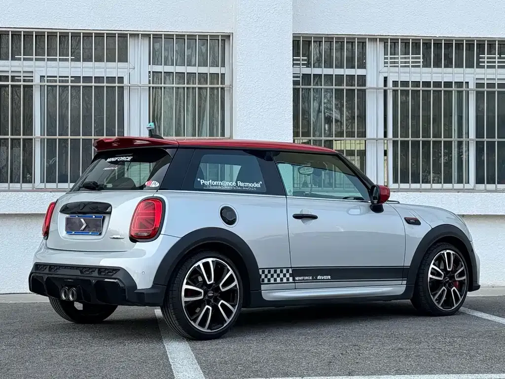MINI JCW (John Cooper Works) — фото 3