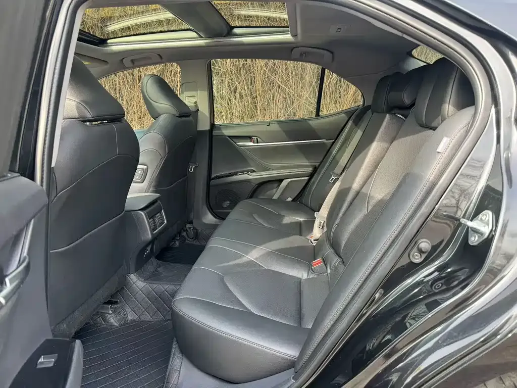 Toyota Camry 2024 из CN, фото 6