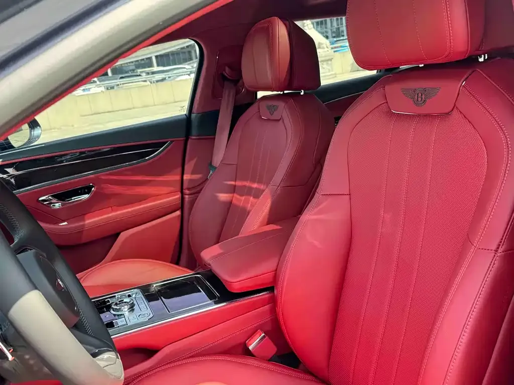 Bentley Flying Spur 2022 из CN, фото 2