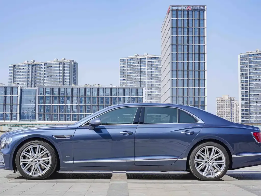 Bentley Flying Spur 2022 из CN, фото 4