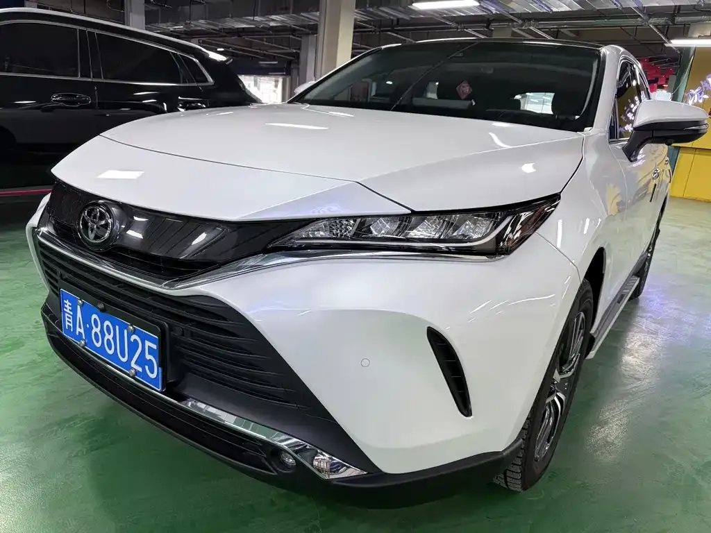 Toyota Harrier 2022 из CN, фото 1