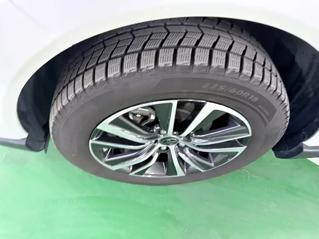 Toyota Harrier 2022 из CN, фото 7