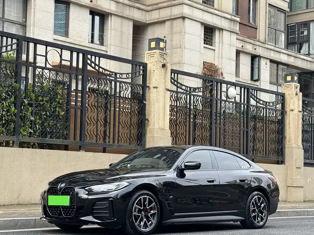 BMW i4 2024 из CN, фото 1