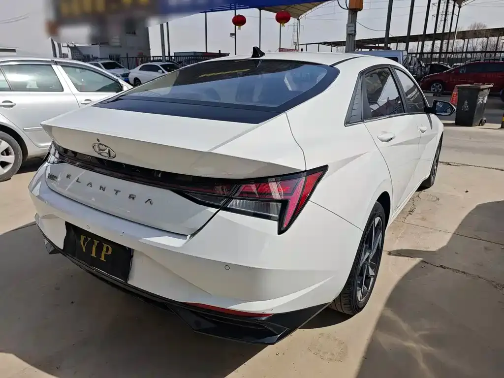 Hyundai Elantra 2022 из CN, фото 4